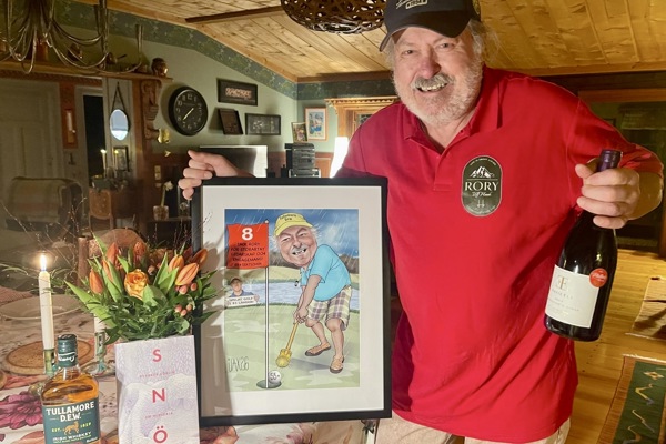 Ulf Rory Haak har avgått som ordförande efter åtta år - siktar på spel i 100 länder