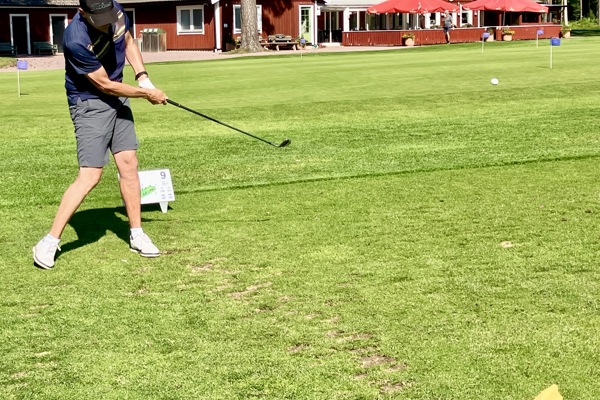 Lasse Larsson tog överlägsen seger